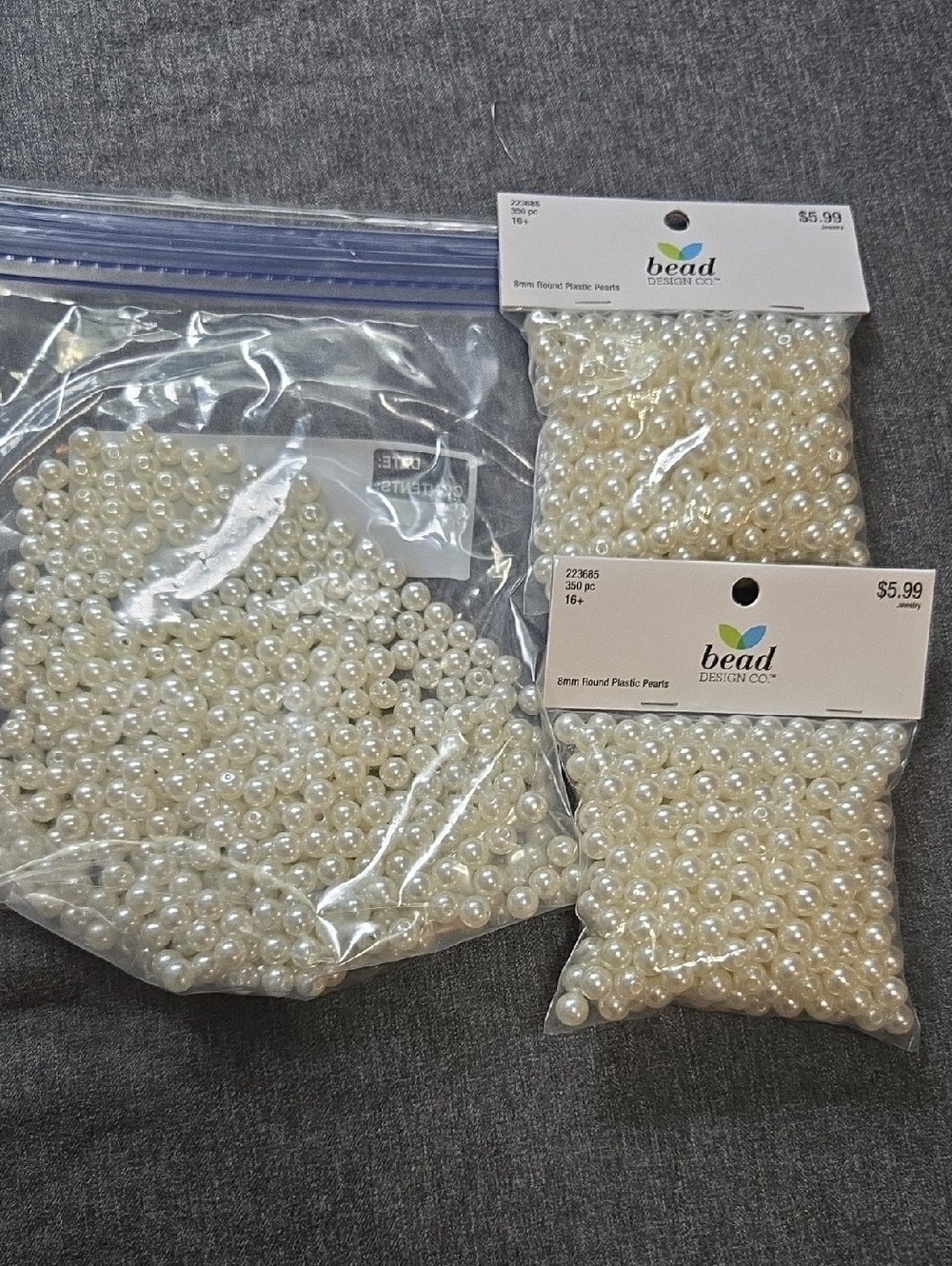 Pearl-Effect Round Plastic Beads - Ivory